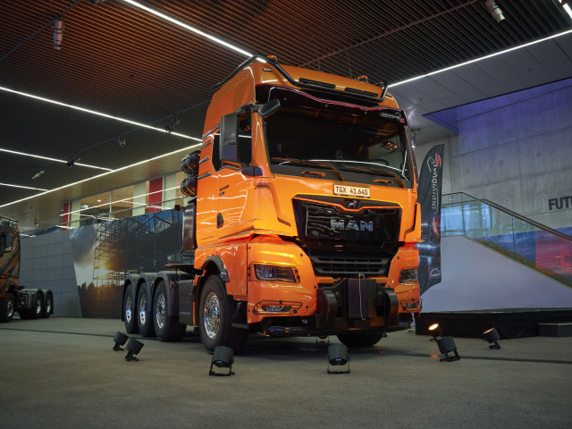 1920_p_eot_man_schwerlast_250_tonnen_neu_1