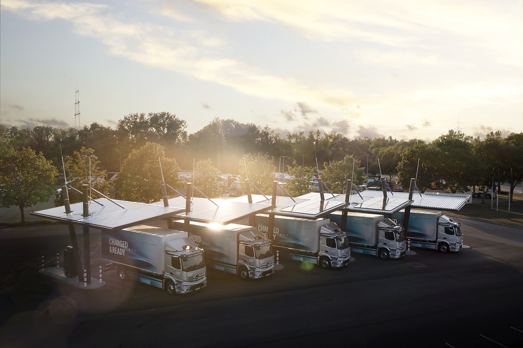 Daimler Truck planea construir la red de carga semipública más grande de Europa
