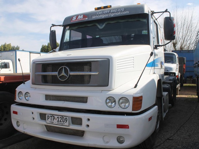 30_Pintado_Mercedes_Benz_1634_Ano_2008_tractor_doble_eje
