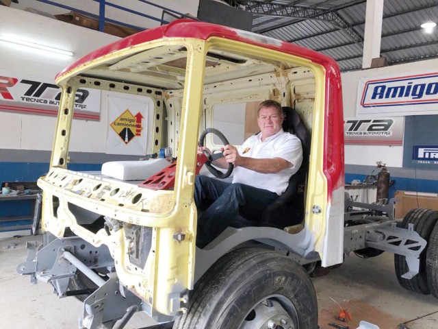 Paraguay ya tiene casi pronto su primer camión de carreras Paraguay ya tiene casi pronto su primer camión de carreras