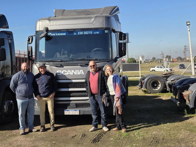 AUTOMOTORA H. PINTADO / SCANIA. Carlos Pesce