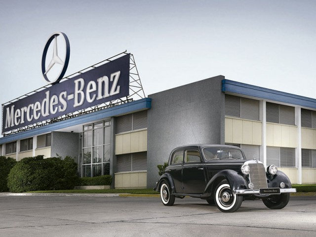 El_famoso_Hormiga_Negra._El_primer_Mercedes-Benz_montado_en_Argentina