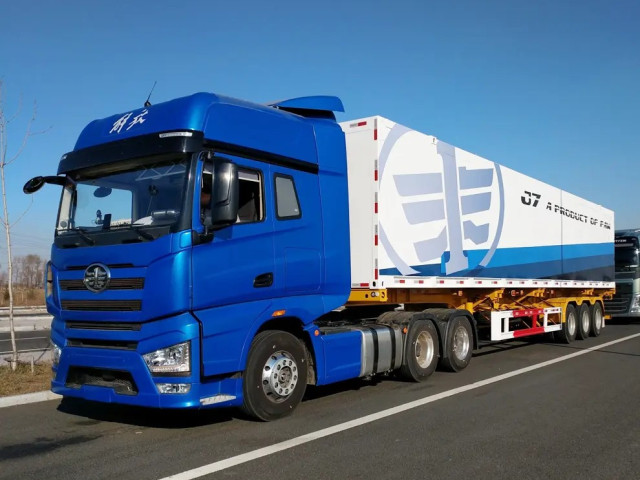 FAW-J7-84-Cargo-Truck-detailphoto-3