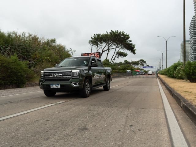 JMC apuesta a un verano lleno de eventos deportivos con su pick-up Grand Avenue JMC apuesta a un verano lleno de eventos deportivos con su pick-up Grand Avenue