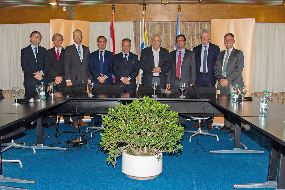 Empresa constructora de proyecto Ferrocarril Central firmó contrato de financiación con organismos internacionales