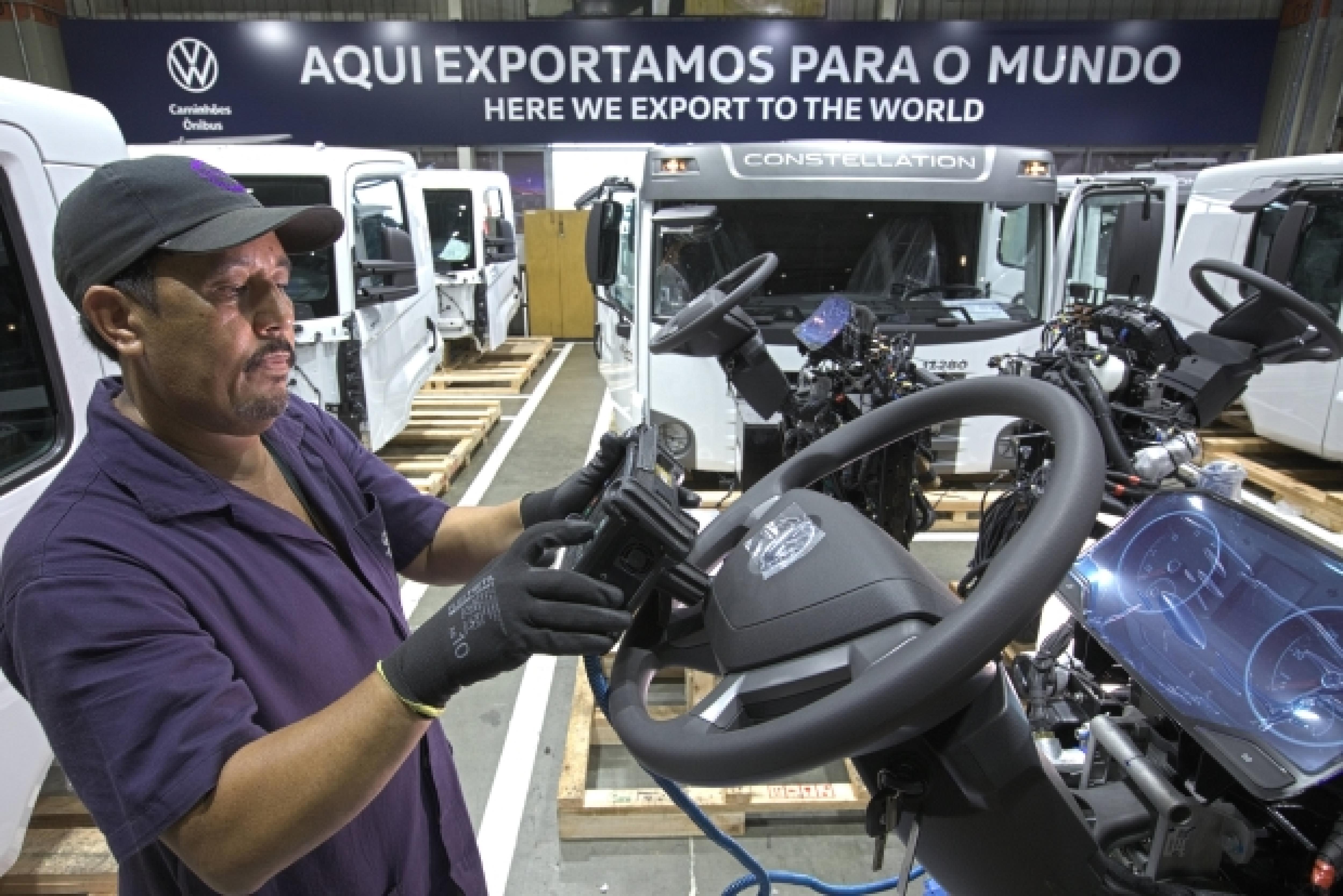 VW logra récord en producción internacional