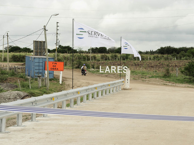 Inauguracion_de_puente_entre_Lares_y_Perseverano-3