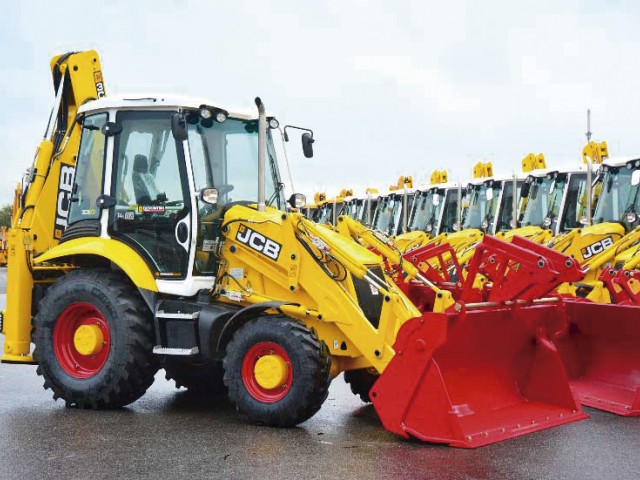 JCB recupera los colores de su histórica retroexcavadora