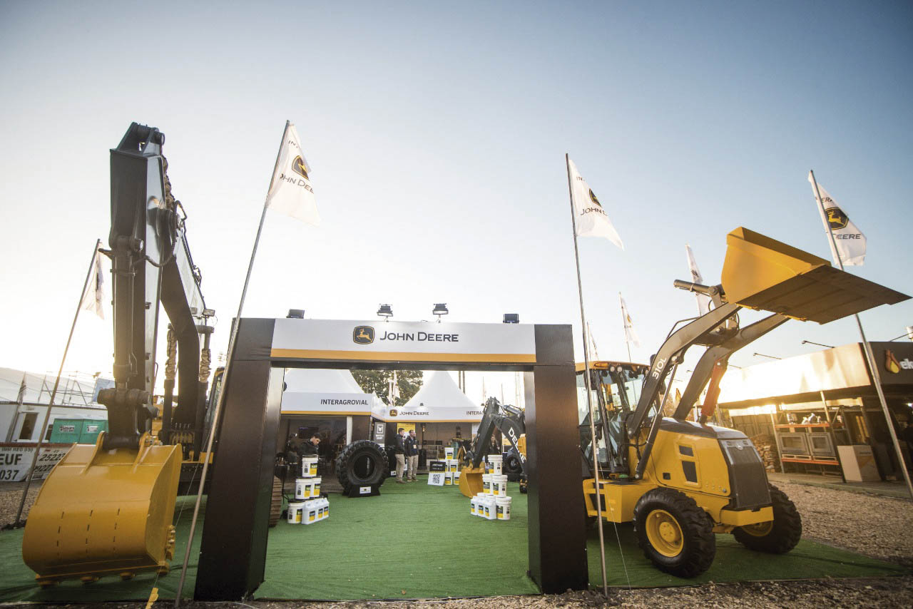 John Deere - Interagrovial estuvo presente en la edición Nº 11 de la Feria de la Construcción