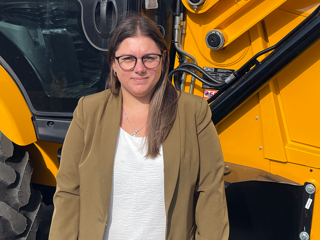 Especial Mes de la Mujer: “El conocimiento es la clave para romper prejuicios” | Noelia Malet, coordinadora de servicios del sector postventa de maquinaria en Tornometal