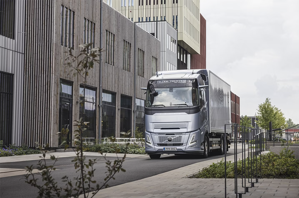 Volvo consigue cinco estrellas en la segunda evaluación de camiones pesados realizada por Euro NCAP.