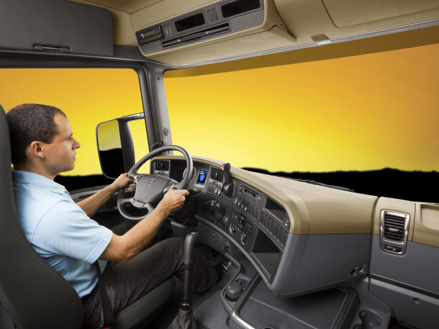 R420_Interior_com_Modelo