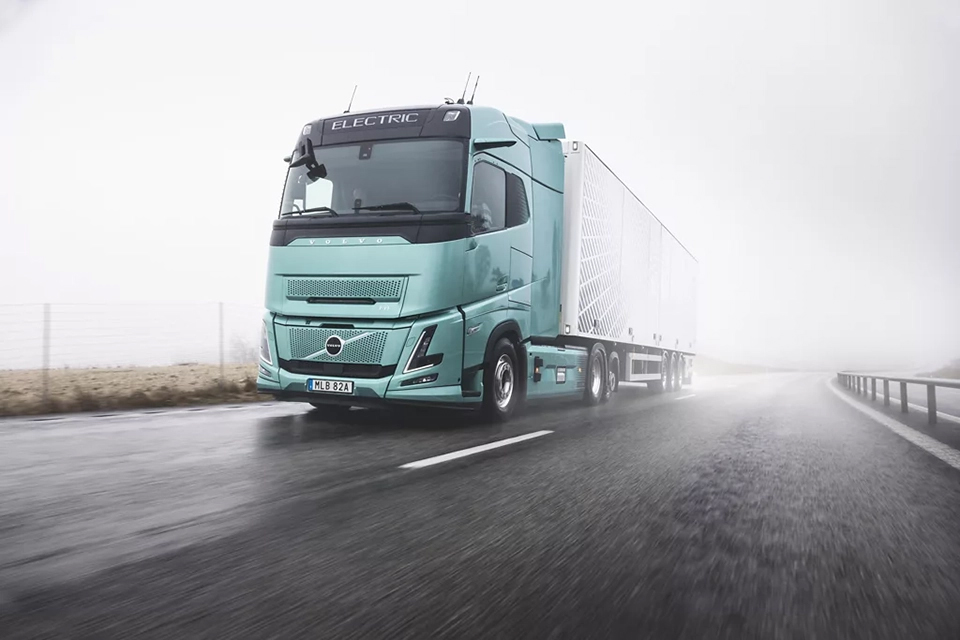 600 km de autonomía y carga ultrarrápida: así es el nuevo camión eléctrico de Volvo Trucks