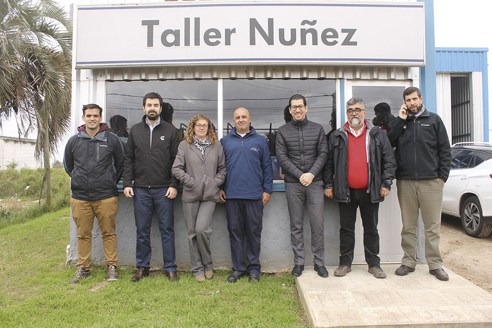 Integrantes de Cummins visitaron Taller Núñez en Rocha
