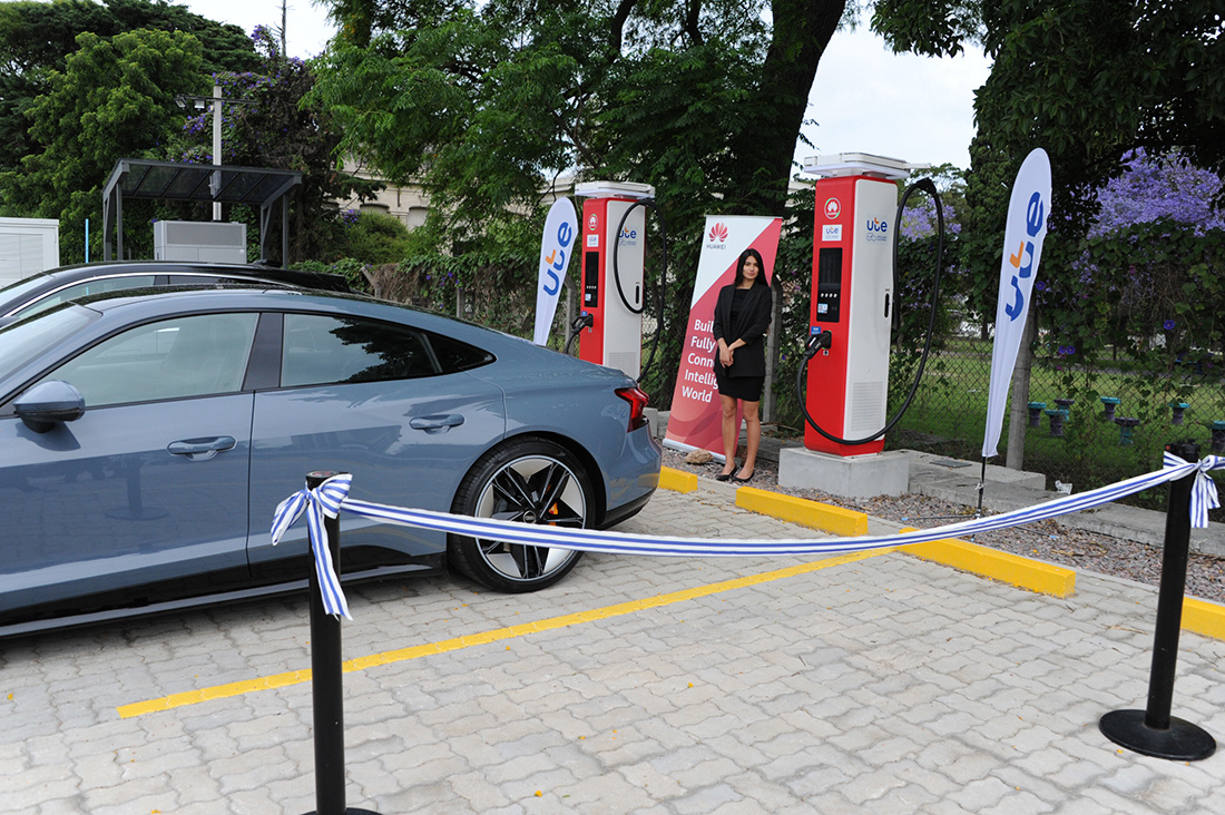 Energía renovable: Uruguay incorporó primera estación de carga ultrarrápida para vehículos eléctricos
