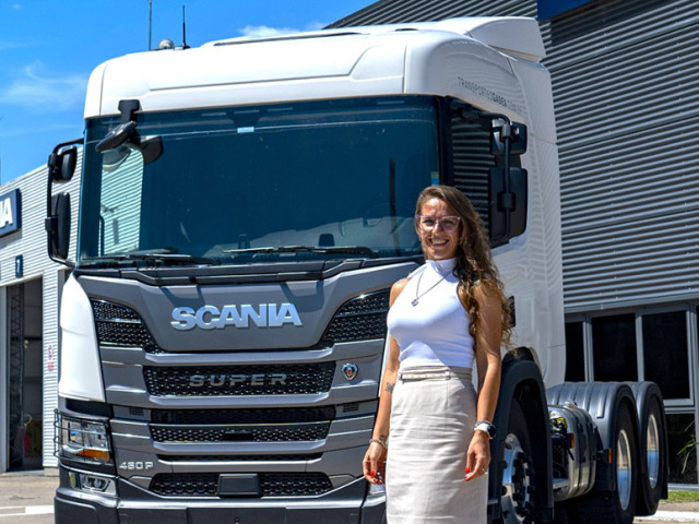Especial Mes de la Mujer: “El transporte no es cuestión de género, sino de preparación y resultados”, destacó Carolina Burgueño, jefe de Ventas de Camiones y Marketing de José M. Durán SA
