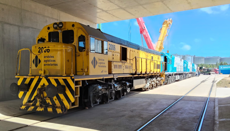 SELF trasladó locomotoras desde el Puerto de Montevideo para su puesta en operación en 2026