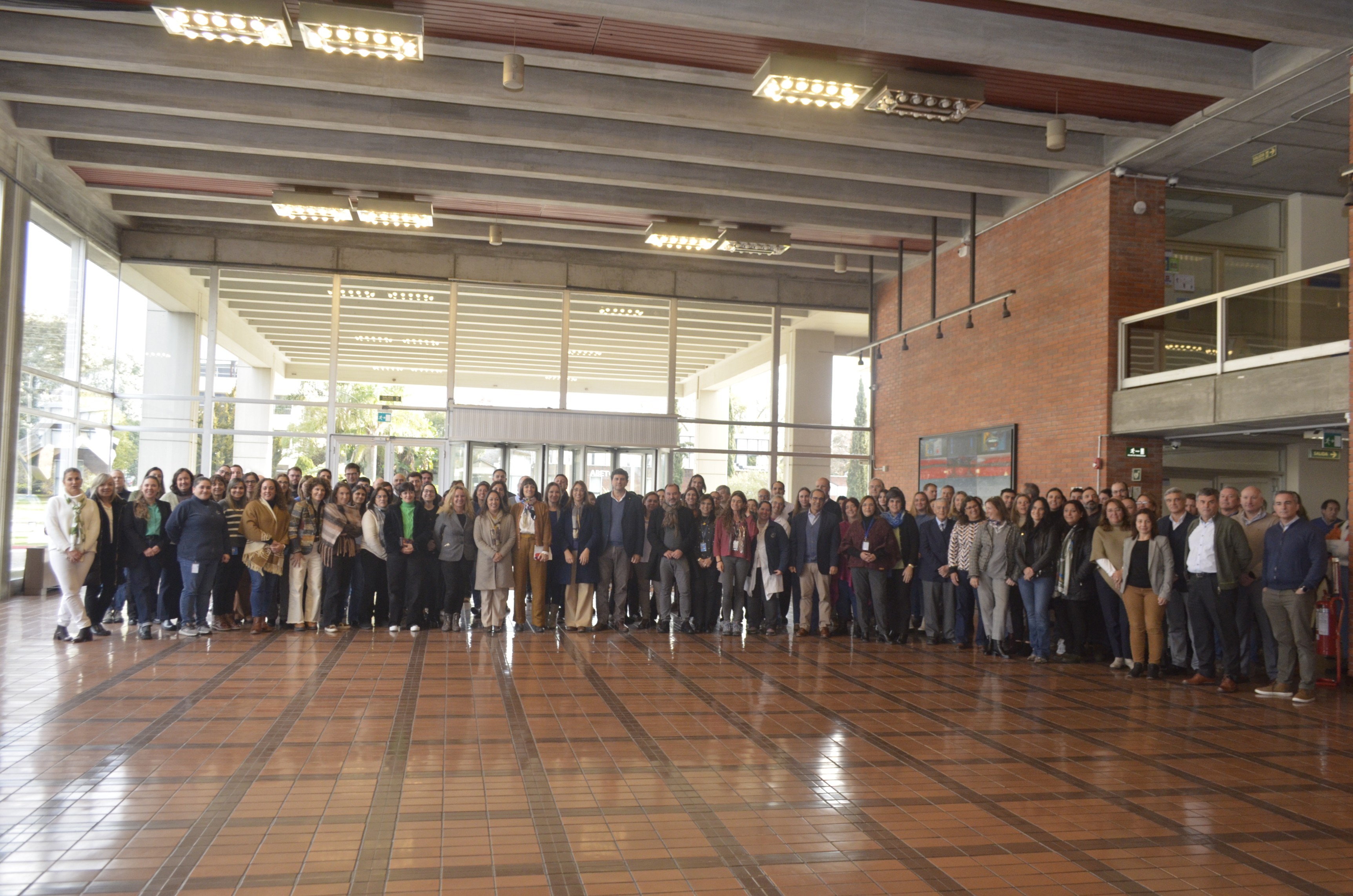 60.° aniversario: “El LATU es una marca sinónimo de calidad”, expresó la ministra Cardona en visita a esa institución