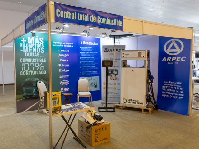 Elaflex consolida su liderazgo en Uruguay junto a ARPEC, que estuvo por primera vez en EXPOCARGA