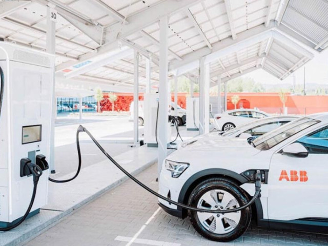 ¿Dónde quiero esperar? El negocio que las estaciones deberían encontrar en la carga eléctrica