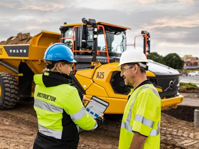 instructor-demoing-hauler-2324x1200