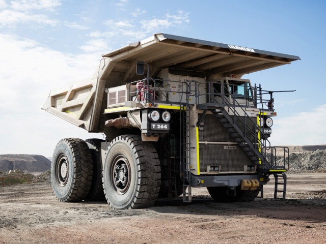 El camión para minería de Liebherr: T 264 