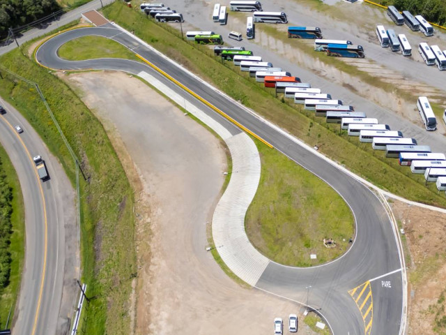 Marcopolo inaugura nueva pista de pruebas en Caxias do Sul Marcopolo inaugura nueva pista de pruebas en Caxias do Sul
